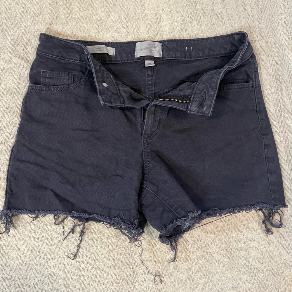 black distressed jean shorts
